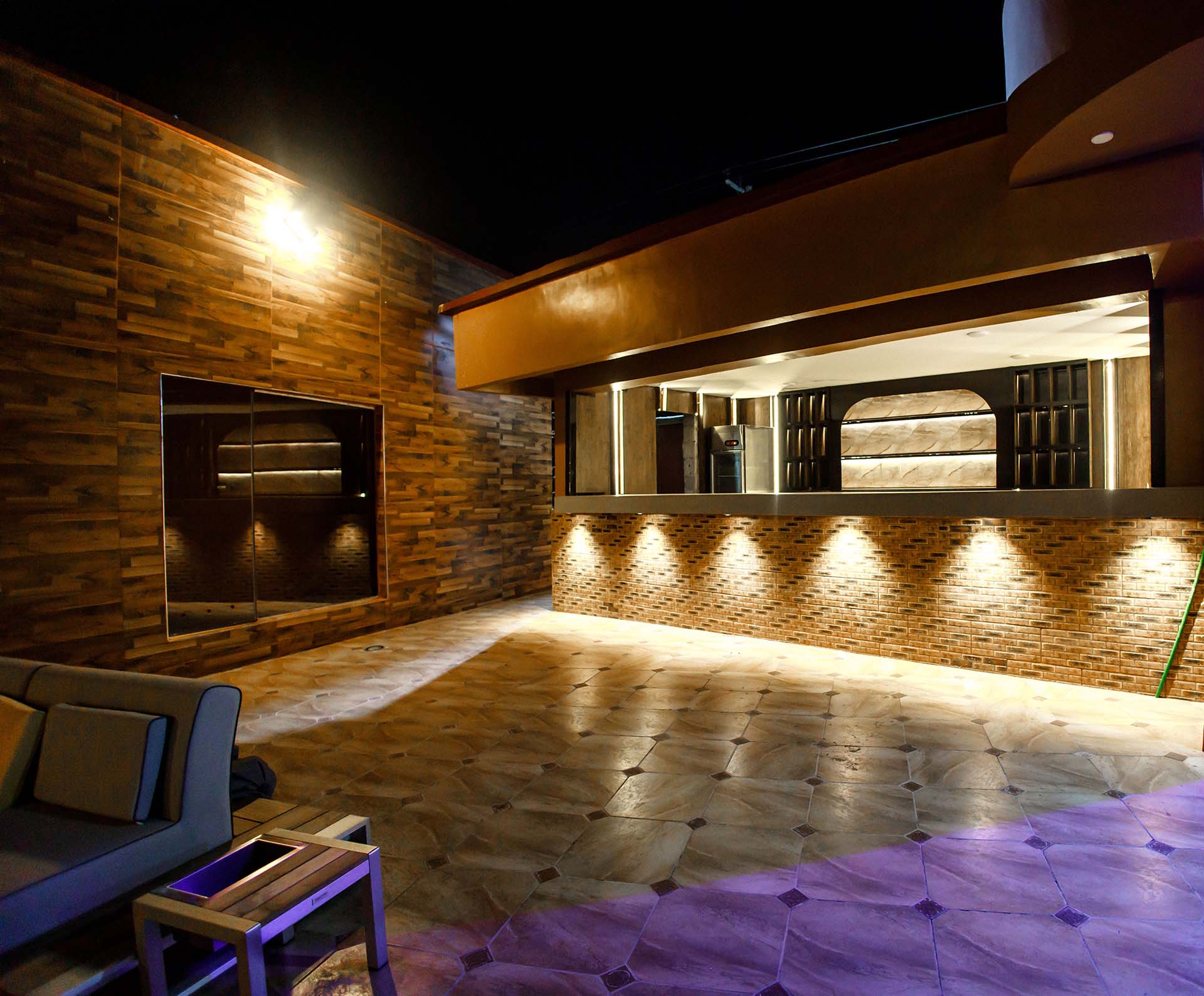 Inspirations Pool Bar